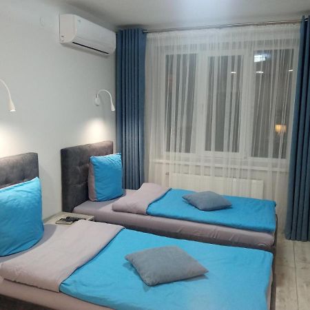 Апартаменты Weekend Inn Úzhgorod Exterior foto